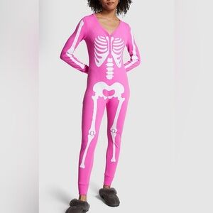 Victoria’s Secret Pink NWT Hot Pink Skeleton Thermal Onesie Small Halloween
